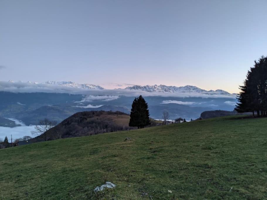 Maison Familiale En Montagne Avec Vue Merveilleuse Sur Le Massif De Belledonne Saint-Bernard  Екстериор снимка
