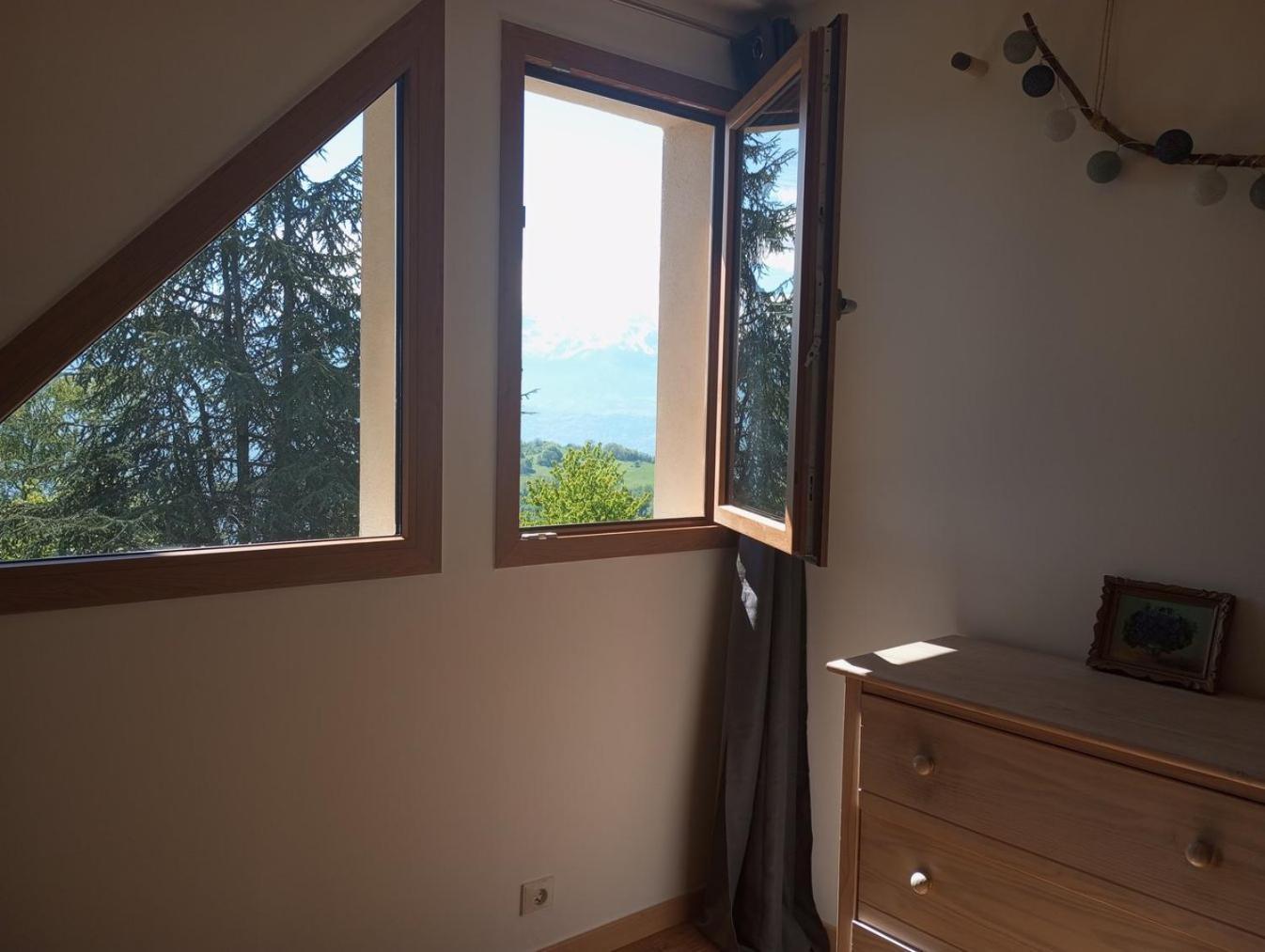 Maison Familiale En Montagne Avec Vue Merveilleuse Sur Le Massif De Belledonne Saint-Bernard  Екстериор снимка